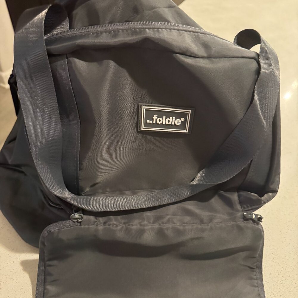 Foldie Travel Bag, Grey - Picture 3 of 3